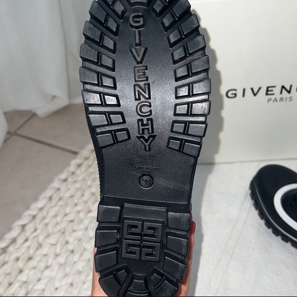 AUTHENTIC Givenchy Rain Boots - Picture 4 of 5